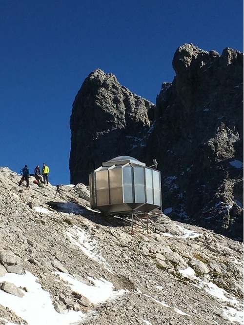 Latest company news about J&R Emergency Telephone was Installed In Alps mountains